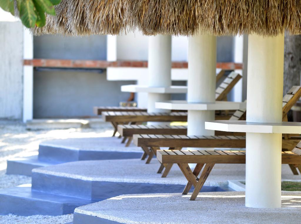 Allure Badian Beach Villa Esterno foto